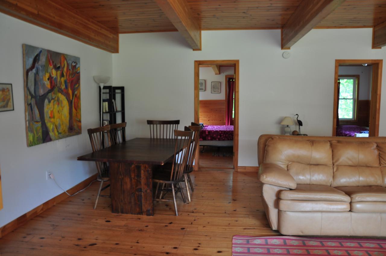 Indian Brook Breton Cove Farmhouse 게스트하우스 외부 사진