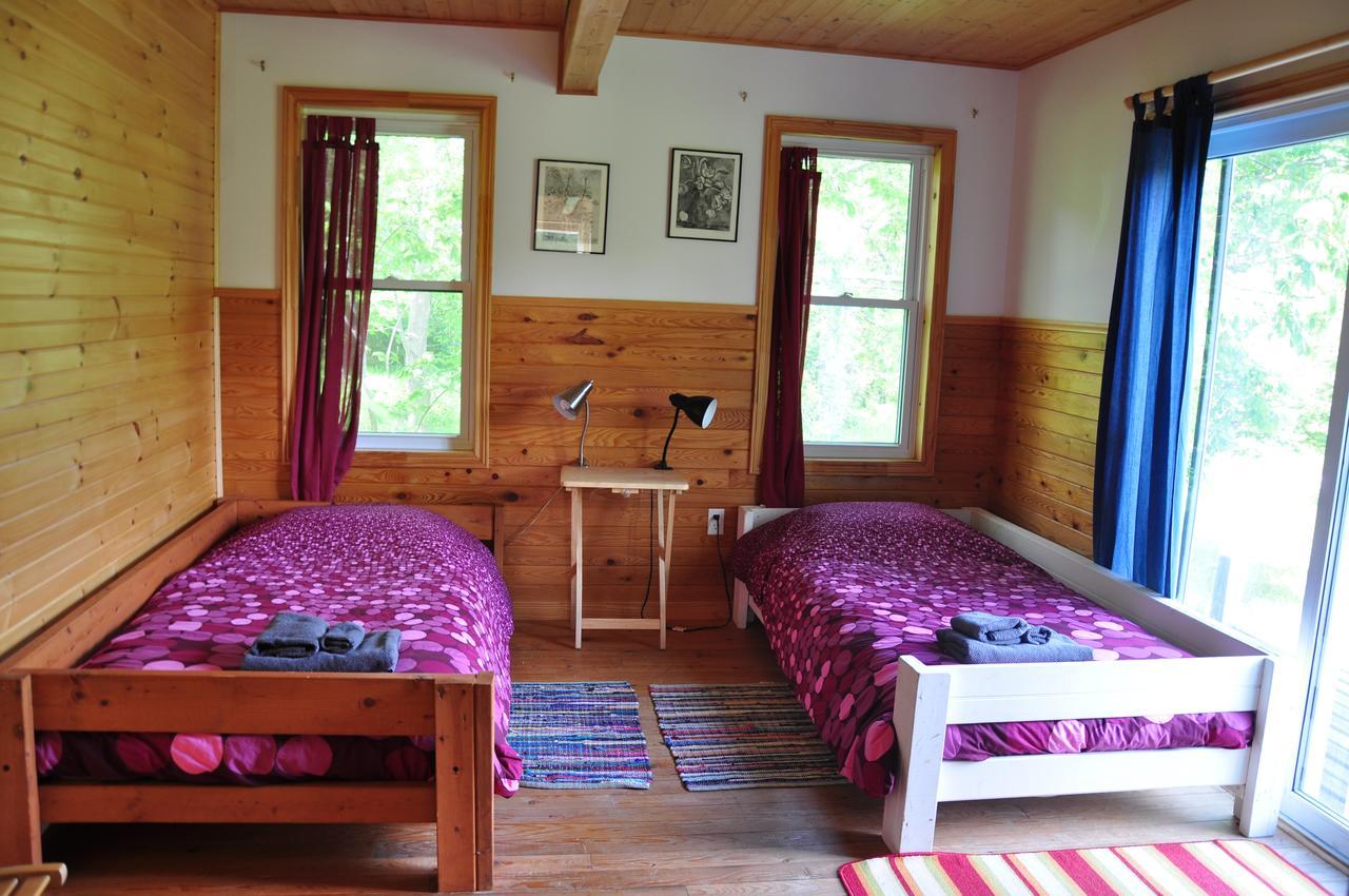 Indian Brook Breton Cove Farmhouse 게스트하우스 외부 사진