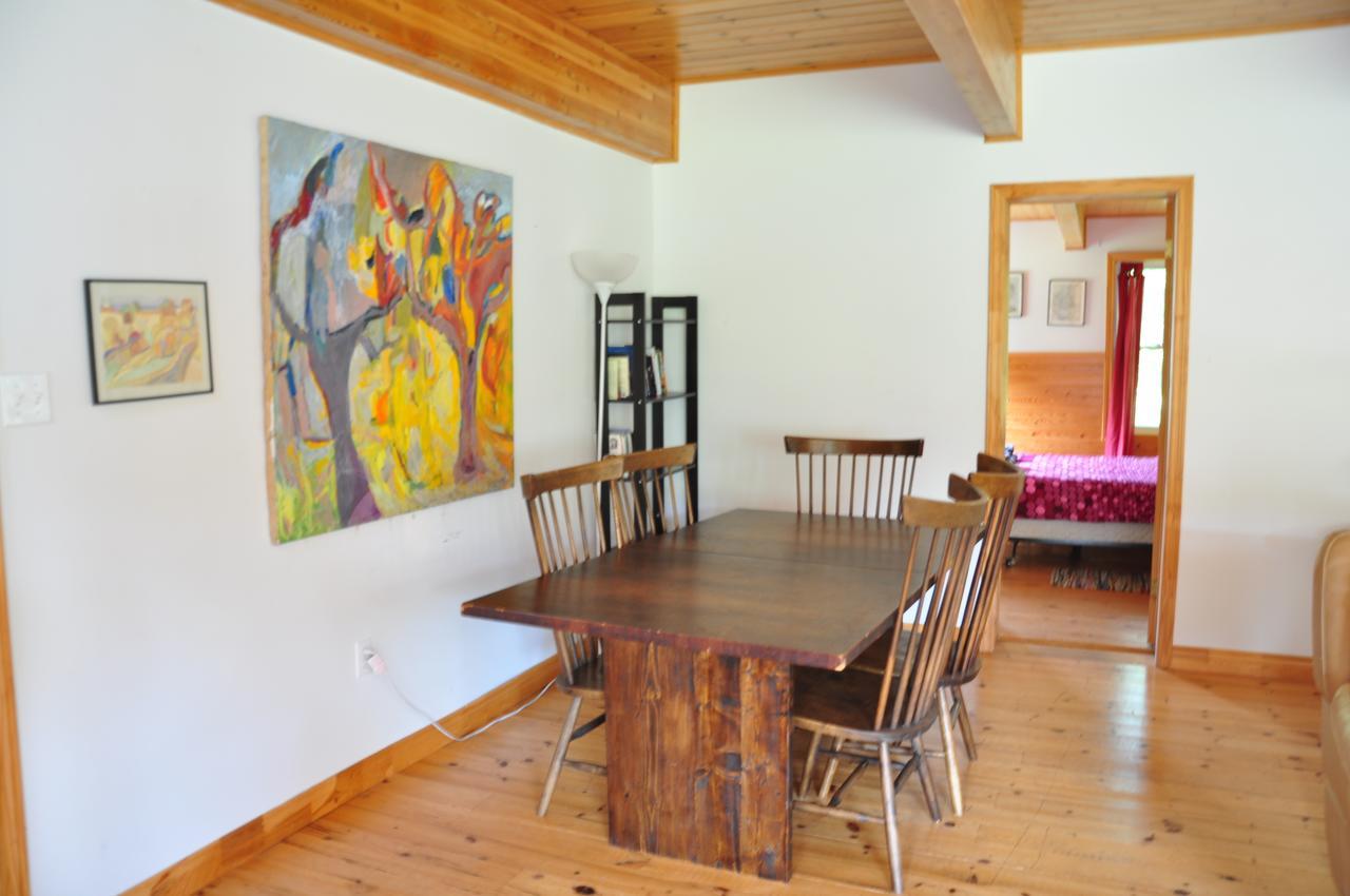 Indian Brook Breton Cove Farmhouse 게스트하우스 외부 사진