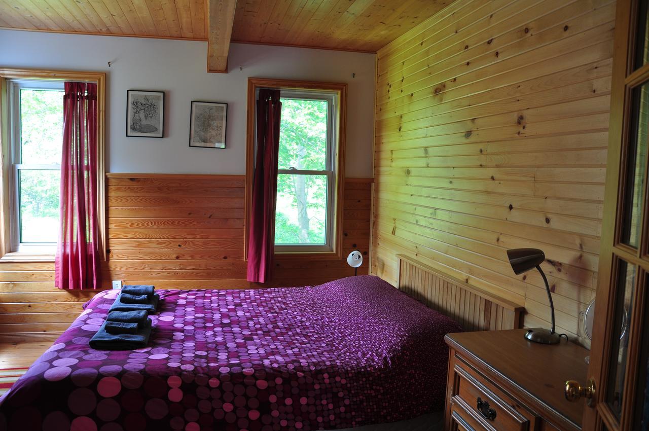 Indian Brook Breton Cove Farmhouse 게스트하우스 외부 사진